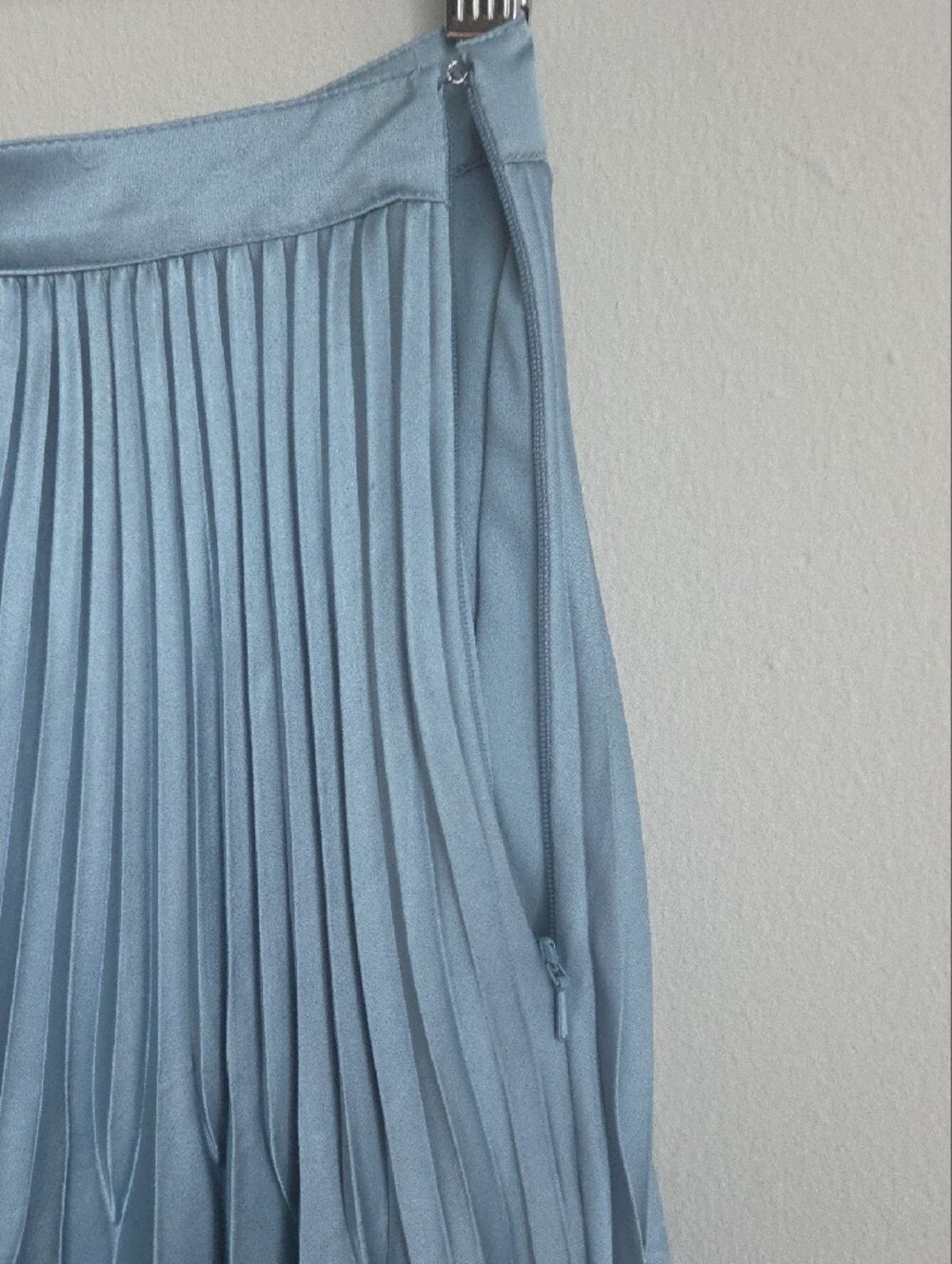 Reiss Light Blue Pleated Midi Skirt - Picture 5 of 11